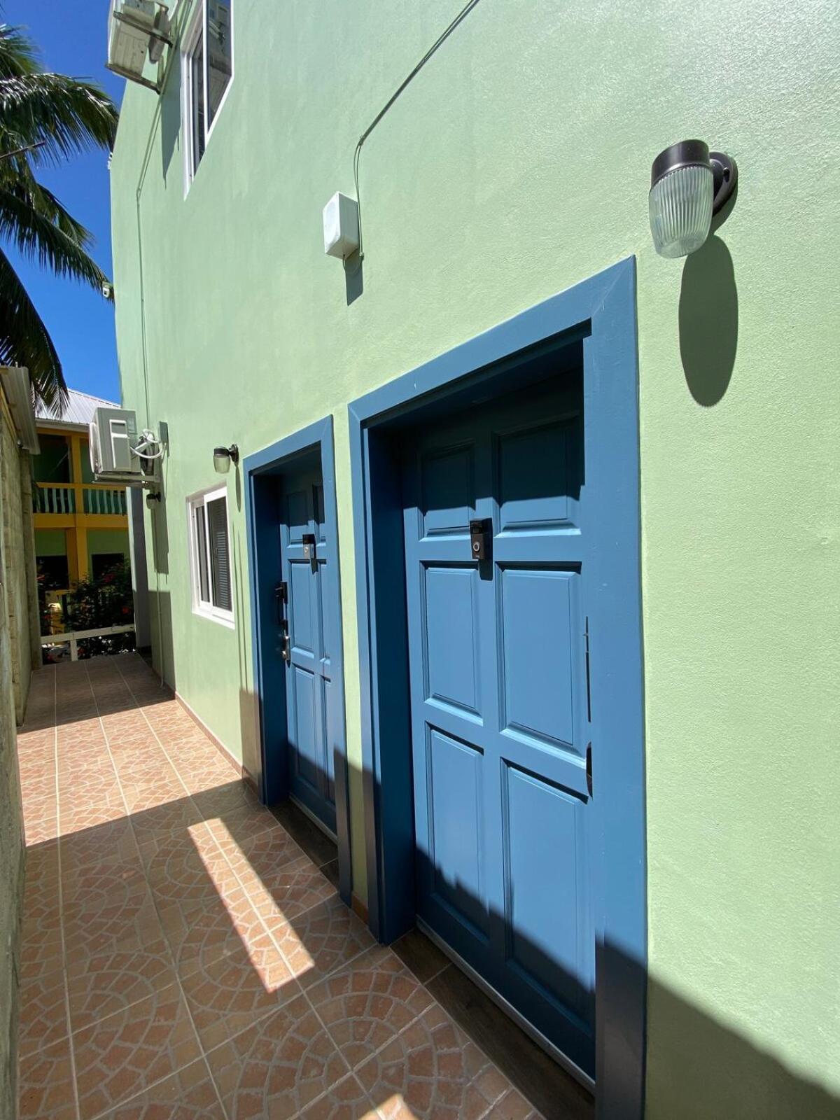 Meme'S Place Placencia Exteriér fotografie