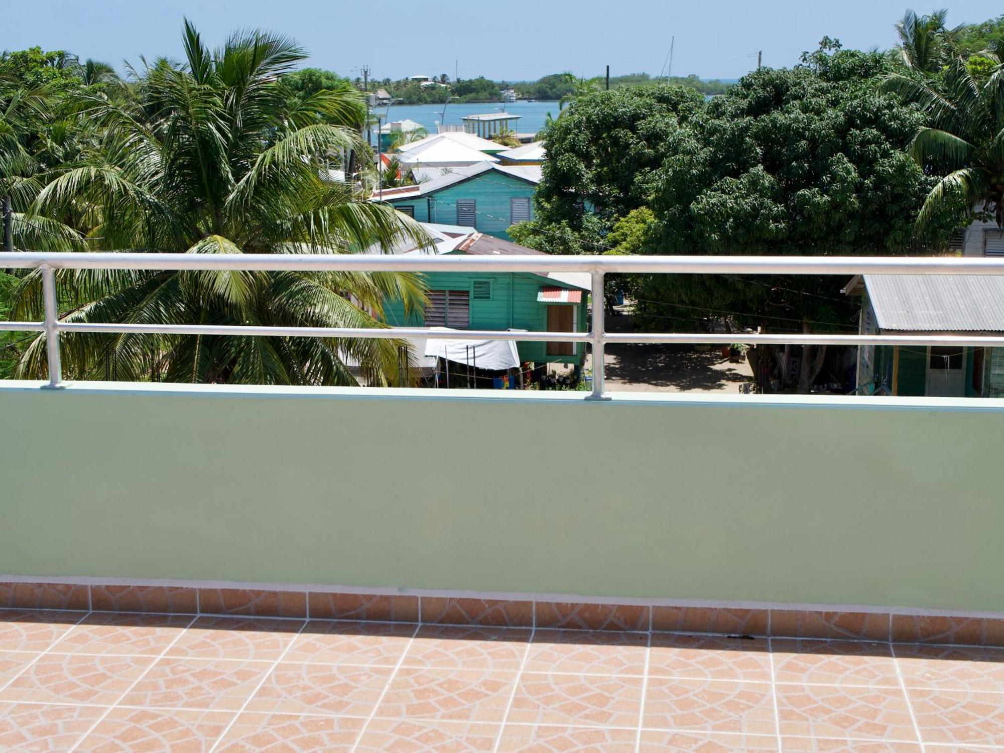 Meme'S Place Placencia Exteriér fotografie